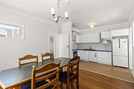 Photo of property in 21 Leighton Avenue, Waiwhetu, Lower Hutt, 5010