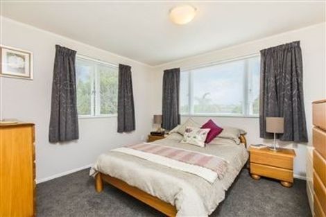 Photo of property in 1/50 Bond Crescent, Forrest Hill, Auckland, 0620