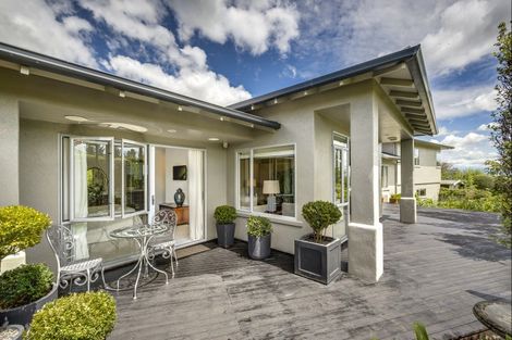 Photo of property in 46 Hikanui Drive, Havelock North, 4130