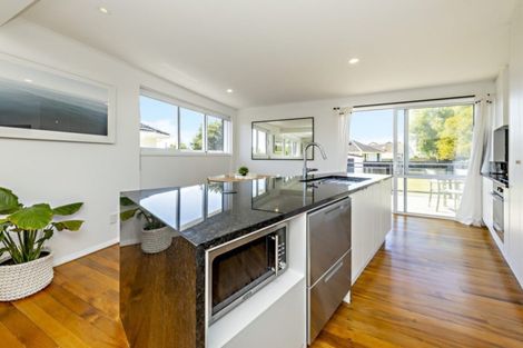 Photo of property in 3 Runa Place, Mount Wellington, Auckland, 1062