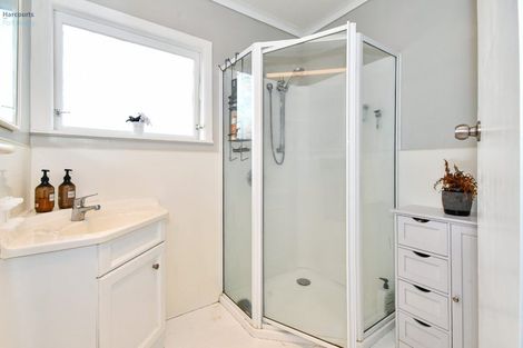 Photo of property in 182 Queen Street, Pukekohe, 2120