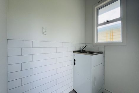 Photo of property in 12 Bittern Place, Henderson, Auckland, 0610