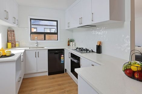 Photo of property in 538a Swanson Road, Ranui, Auckland, 0612