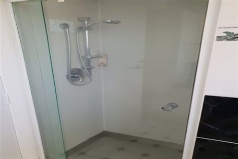 Photo of property in 32 Golf Links Road, Shirley, Christchurch, 8061