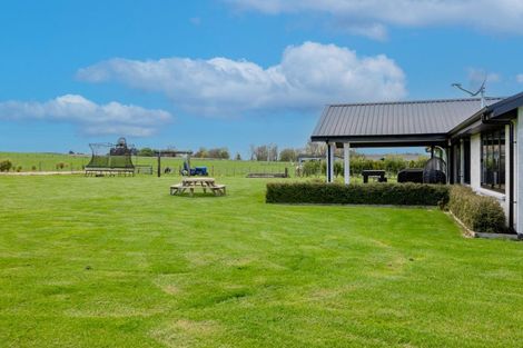 Photo of property in 102 Lindsay Road, Waipukurau, 4283