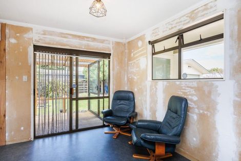 Photo of property in 3 Clutha Place, Westbrook, Palmerston North, 4412