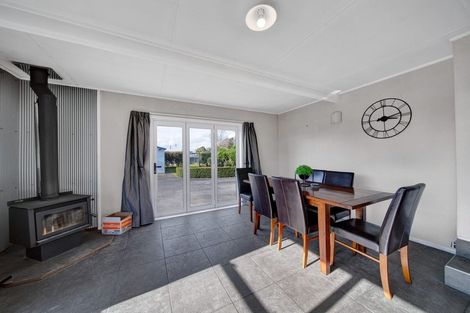 Photo of property in 64 Reid Avenue, Hawera, 4610