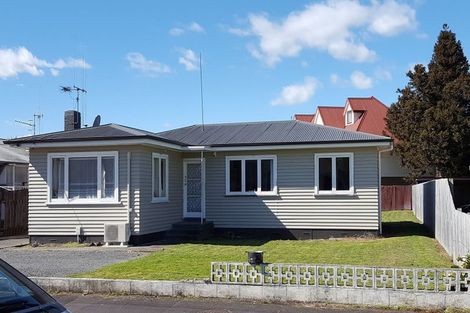 Photo of property in 48 Cameron Road, Hamilton East, Hamilton, 3216