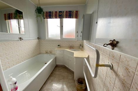 Photo of property in 17 Malcolm Terrace, Balclutha, 9230