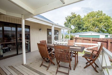 Photo of property in 17 Mahana Road, Ngatea, 3503