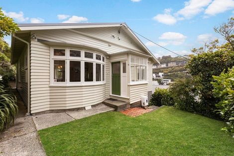 Photo of property in 16 Butt Street, Brooklyn, Wellington, 6021