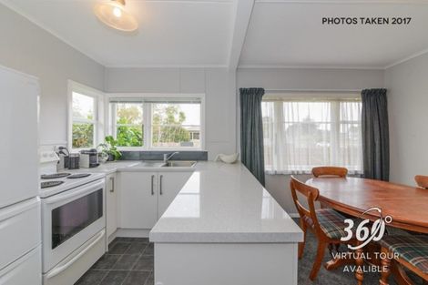 Photo of property in 8 Galway Avenue, Hokowhitu, Palmerston North, 4410