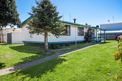 Photo of property in 6 Marlin Drive, Coastlands, Whakatane, 3120