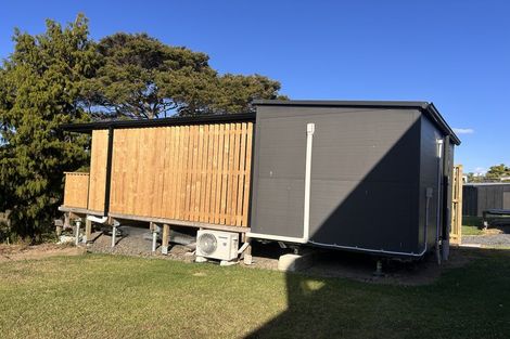 Photo of property in 36b Renata Crescent, Te Atatu Peninsula, Auckland, 0610