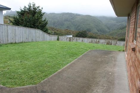 Photo of property in 103 Kirton Drive, Riverstone Terraces, Upper Hutt, 5018