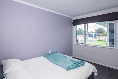 Photo of property in 2 Konini Grove, Raumati Beach, Paraparaumu, 5032