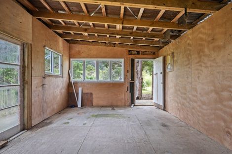 Photo of property in 1308 Bickerstaffe Road, Maungaturoto, 0587