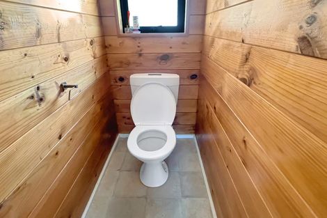 Photo of property in 6 Harrod Avenue, Foxton Beach, Foxton, 4815