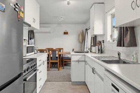 Photo of property in 1/1216 Papamoa Beach Road, Papamoa Beach, Papamoa, 3118