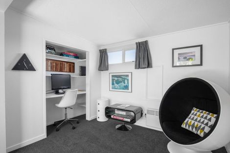 Photo of property in 20 Orchard Street, Clyde, 9330