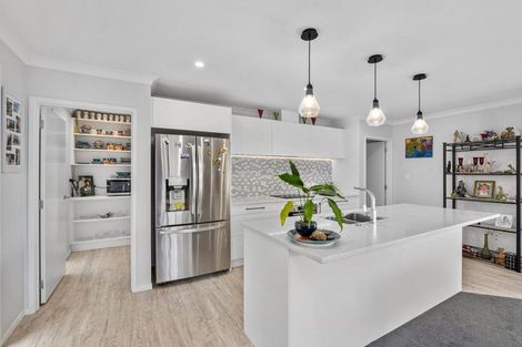 Photo of property in 3 Herring Place, Omokoroa, 3114