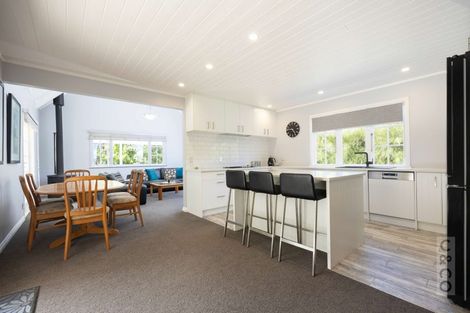 Photo of property in 11 Taupaki Road, Taupaki, 0782