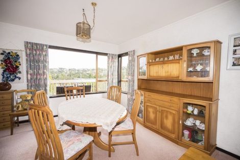 Photo of property in 8 Mappin Place, Chatswood, Auckland, 0626