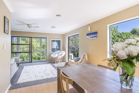 Photo of property in 1/72 Gloria Avenue, Te Atatu Peninsula, Auckland, 0610