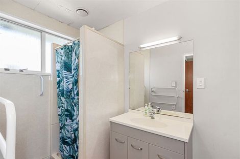 Photo of property in 2/47 Chipping Lane, Redwood, Christchurch, 8051