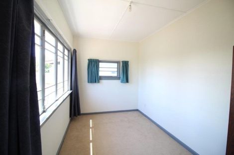 Photo of property in 27 Bullar Street, Grasmere, Invercargill, 9810