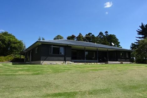 Photo of property in 166 Rimmer Road, Helensville, 0875