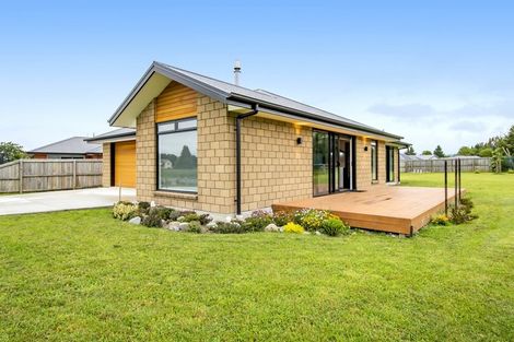 Photo of property in 24 Regent Street, Springfield, 7681