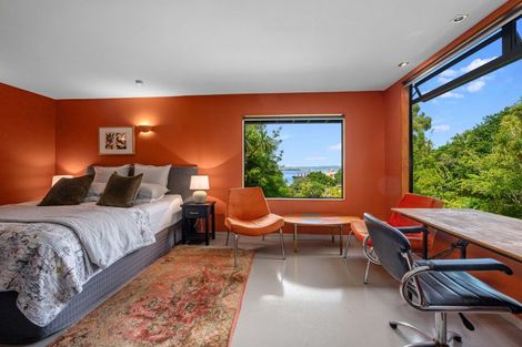 Photo of property in 60 Palmerston Road, Birkenhead, Auckland, 0626