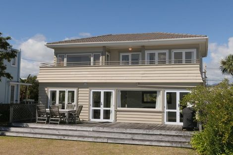 Photo of property in 77 Manly Street, Paraparaumu Beach, Paraparaumu, 5032