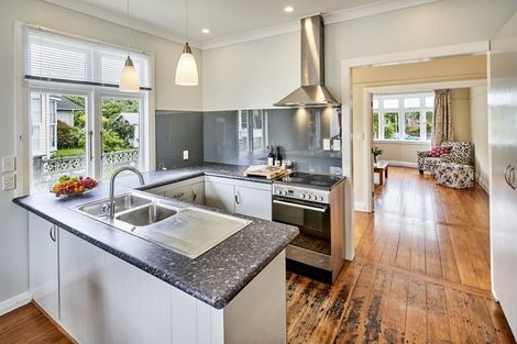 Photo of property in 19 Norton Park Avenue, Fairfield, Lower Hutt, 5011