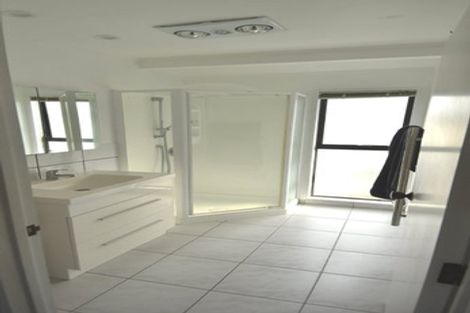 Photo of property in 3/88 Eversleigh Road, Belmont, Auckland, 0622