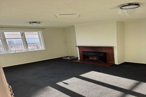 Photo of property in 35 Rangiora Avenue, Roslyn, Palmerston North, 4414