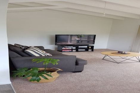 Photo of property in 6c Waterloo Place, Westown, New Plymouth, 4310