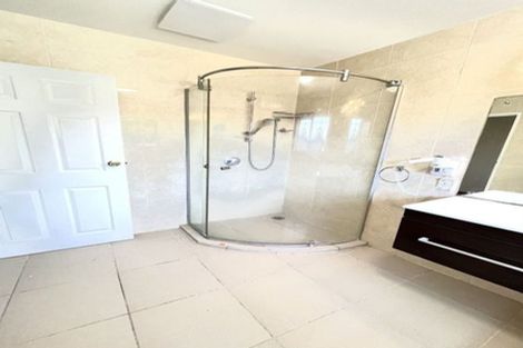 Photo of property in 27 Mirrabooka Avenue, Botany Downs, Auckland, 2010