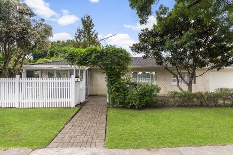 Photo of property in 2 Ashdown Place, Pahurehure, Papakura, 2113