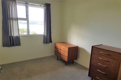 Photo of property in 9 Gloaming Hill, Titahi Bay, Porirua, 5022