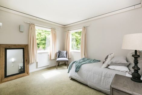 Photo of property in 11 Shortland Place, Havelock North, 4130