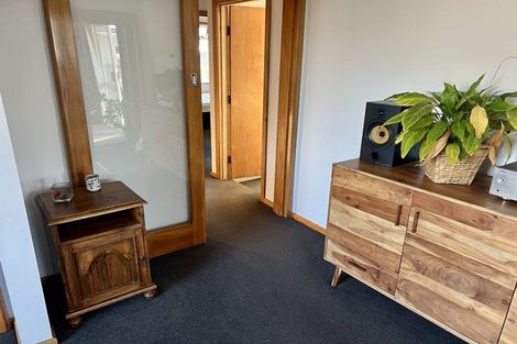 Photo of property in 28 King Street, Taradale, Napier, 4112