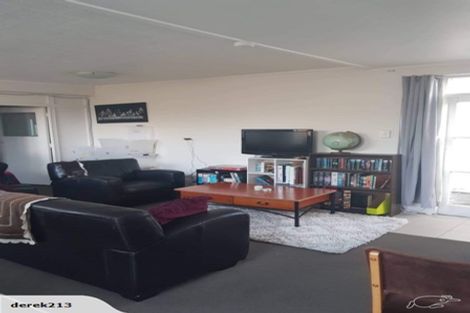 Photo of property in 24 Tiri Tiri Road, Birkdale, Auckland, 0626