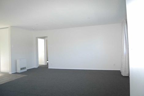 Photo of property in 137a Newlands Road, Newlands, Wellington, 6037