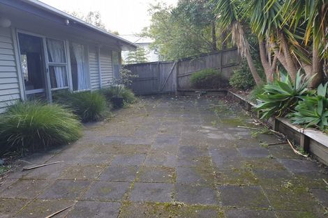 Photo of property in 1/546 Glenfield Road, Glenfield, Auckland, 0629
