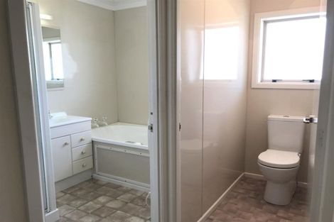 Photo of property in 5 Wilton Street, Westown, New Plymouth, 4310