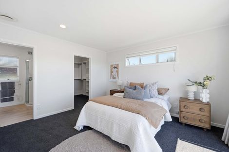 Photo of property in 1/22 Rothesay Bay Road, Rothesay Bay, Auckland, 0630
