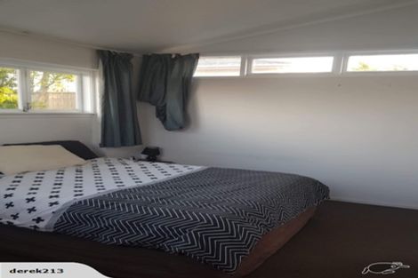 Photo of property in 24 Tiri Tiri Road, Birkdale, Auckland, 0626