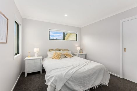 Photo of property in 12 Bowsprit Way, Whitby, Porirua, 5024